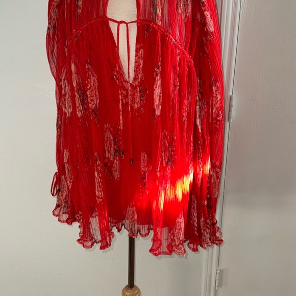 Free People Red Floral Sheer Top. Sz M - Picture 5 of 6